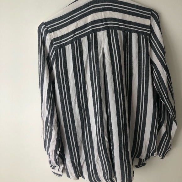 lucky brand long sleeve button up - Picture 2 of 4